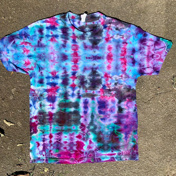 Glitch style short sleeve tshirt Large Alstyle